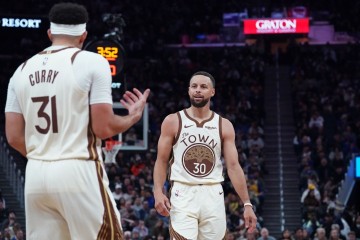 乐鱼体育登录入口-Slater：勇士锁定第十打附加赛 需连赢两场才能以第八身份晋级